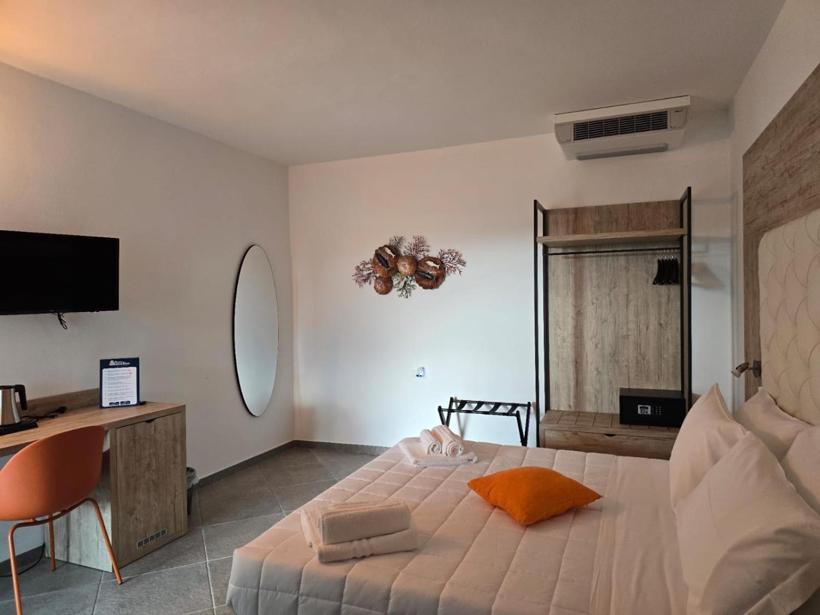 Domo Annalisa Hotell Tortolì Exteriör bild